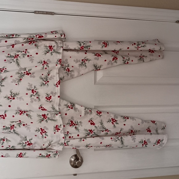 Laura Ashley 2 Pc Pajamas Set b400 - Picture 4 of 7
